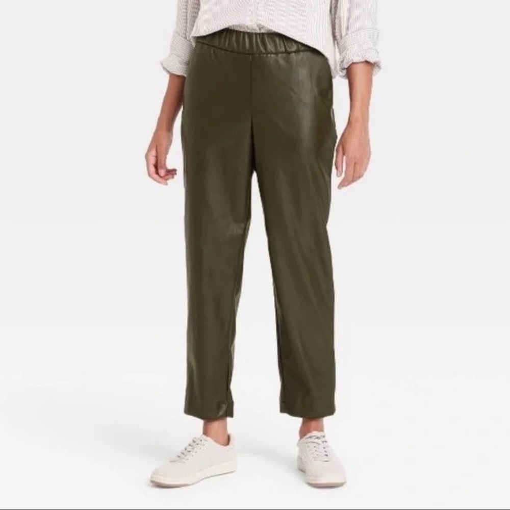 HIGH RISE FAUX LEATHER PANT
